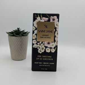 Saint Jane Pore Smoothing Sunscreen 30 SPF Suncare